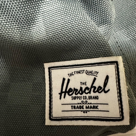 Herschel - Picture 4 of 5